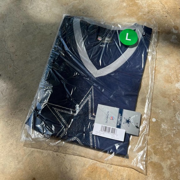 NFL Women's Dallas Cowboys Short Sleeve T-Shirt Play the Ball Bling Tee Navy - Picture 6 of 8